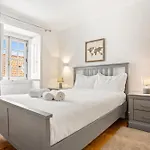 Spacious & Luxurious Penthouse In The Heart Of Διαμέρισμα
