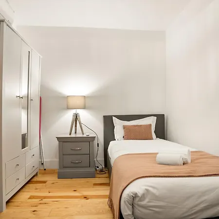 Spacious & Luxurious Penthouse In The Heart Of * Lizbona